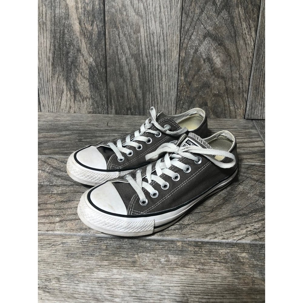 Converse Low Top Gray Lace Up Sneakers Men's Size 5 / Women's 7